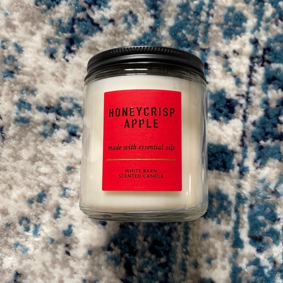 Bath and body works honeycrisp apple candle
